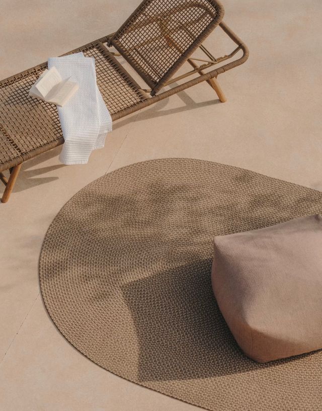 Alfombra ovalada Rodhe 100% PET beige 160 x 230 cm