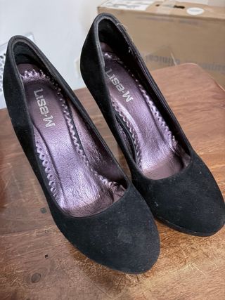 Scarpe tacco camoscio nero Lisa M