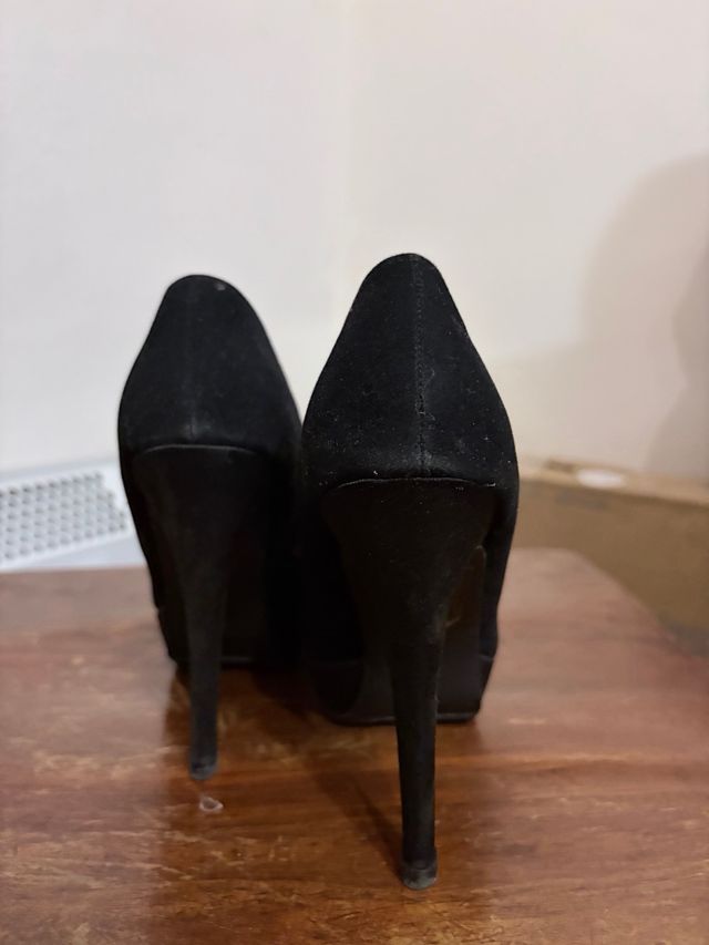 Scarpe tacco camoscio nero Lisa M