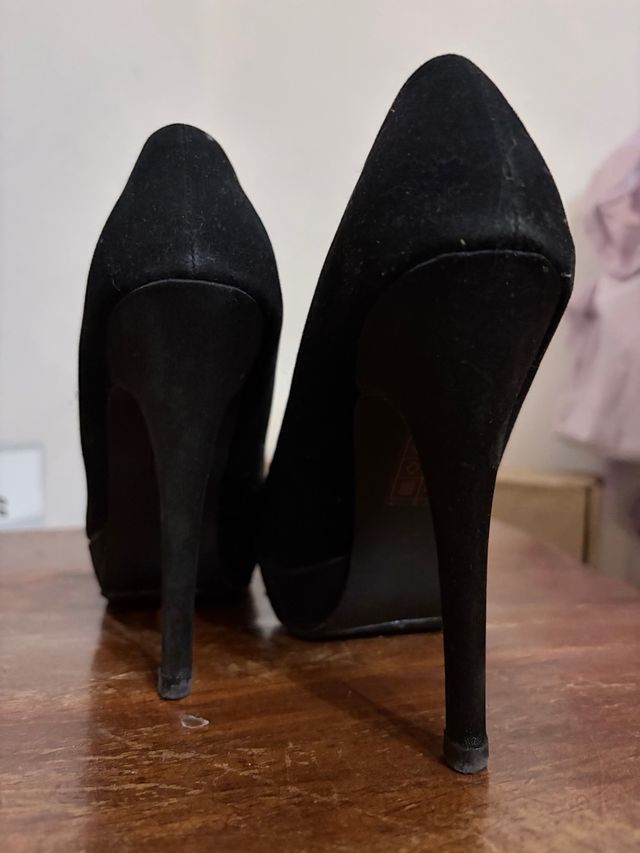 Scarpe tacco camoscio nero Lisa M