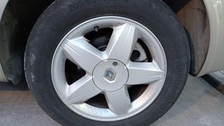 RENAULT Grand Scénic Dynamique 1.5 dCi 105 CV eco2