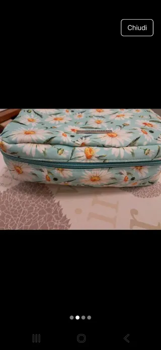 Trousse floreale azzurra Emanuela Biffoli