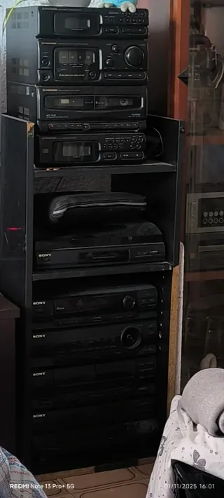 Mini impianto Sony vintage con giradischi