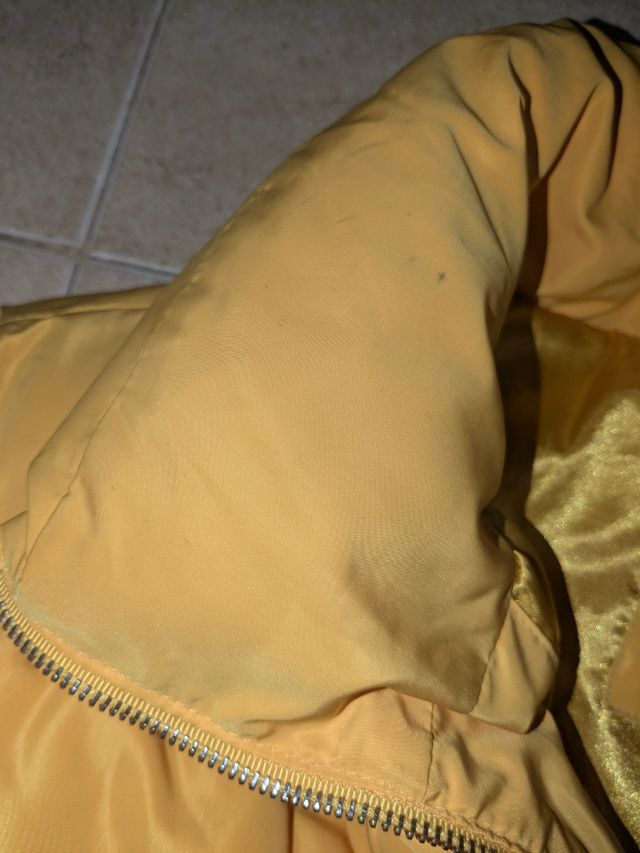 Chaqueta acolchada amarilla Pull&Bear M