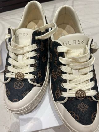 Guess Scarpe Donna Marrone Tg.38
