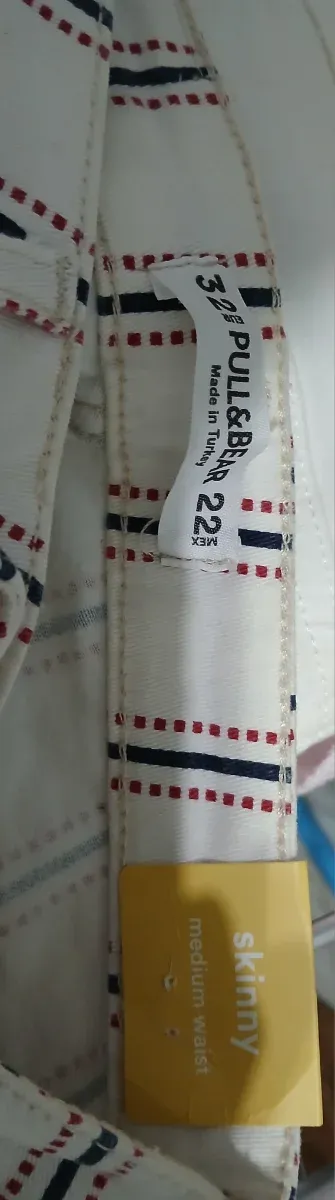 Pantalón Pull&Bear rayas pitillo talla 32