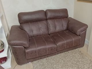 Sofá marrón