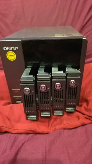 QNAP TS-410 NAS Server