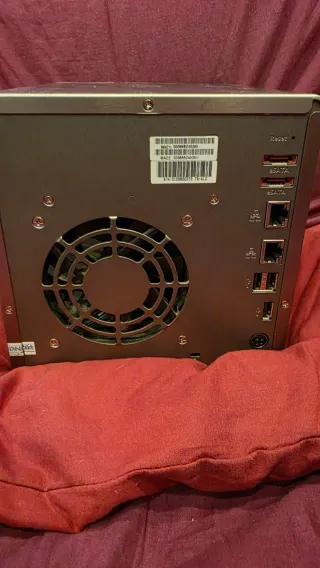 QNAP TS-410 NAS Server