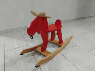 Alce a dondolo Ikea rosso