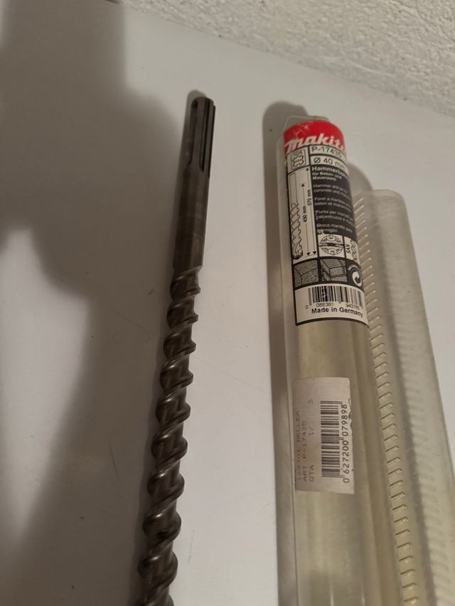 Martello Makita HR4011C professionale