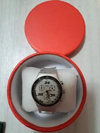 Orologio Swatch Cronografo Uomo Argento Bianco