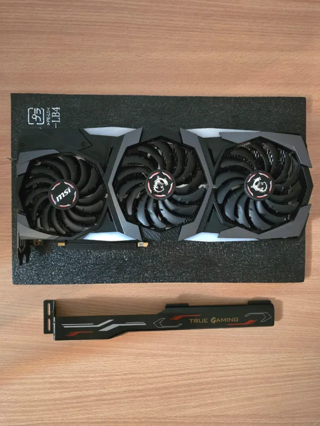 MSI GeForce RTX 2080 Ti GAMING Z TRIO
