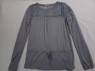 Camiseta azul marino manga larga