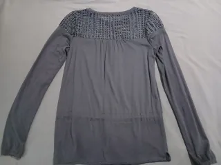 Camiseta azul marino manga larga