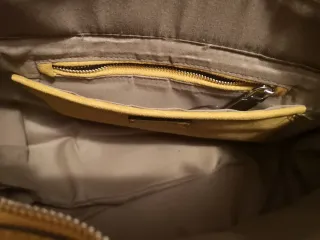 Bolso Nobuck Mostaza Parfois