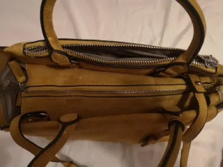 Bolso Nobuck Mostaza Parfois