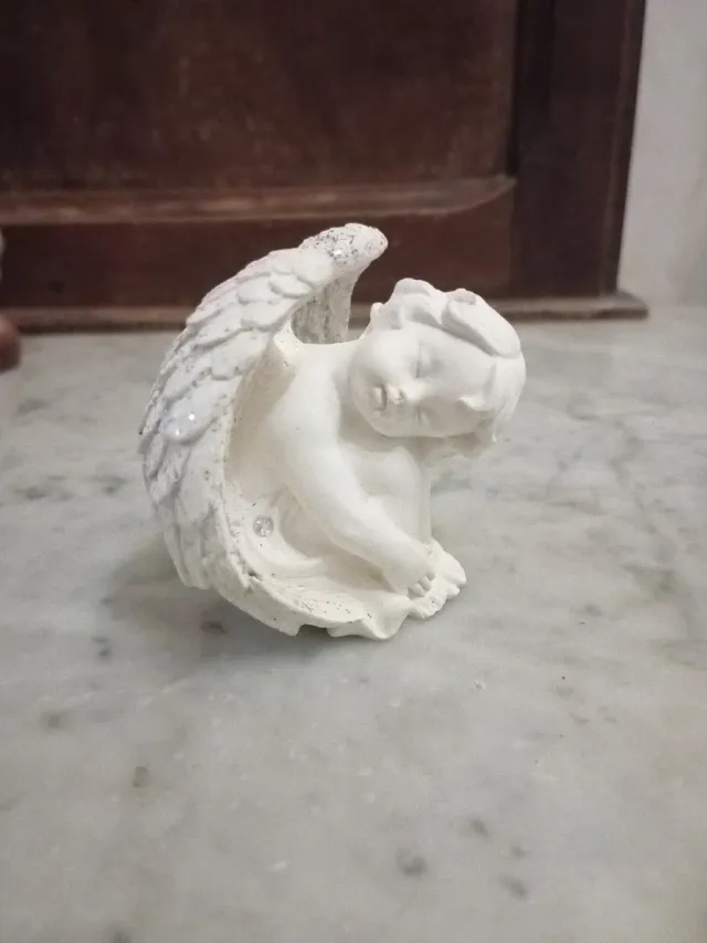 Angelo in resina decorativo