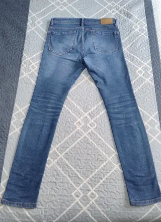 Pantalón Vaquero Pull and Bear - Talla 40