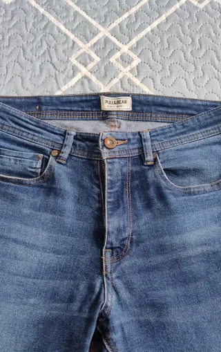 Pantalón Vaquero Pull and Bear - Talla 40