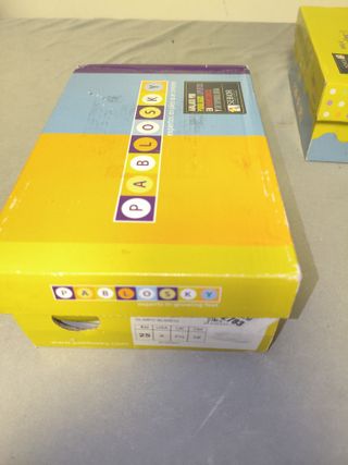 Sandalias niña blancas y multicolor