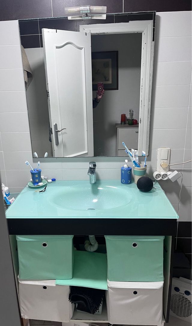 Mueble de baño  y espejo OFERTON!!!!! solo 40€