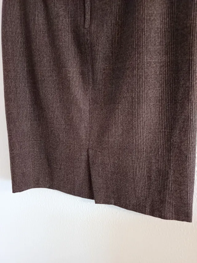 Falda marrón de cuadro gales Talla 52.