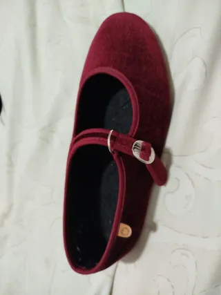 Manoletinas de terciopelo burdeos