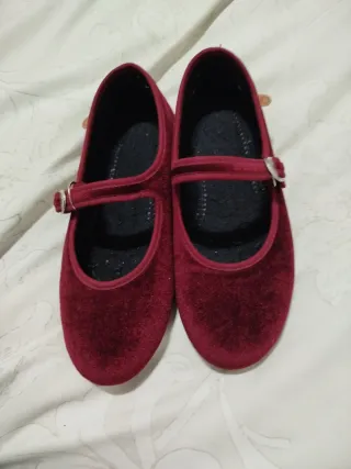 Manoletinas de terciopelo burdeos