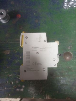 Interruptor General Schneider 16A Trifásico