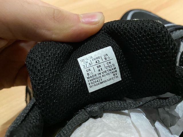 Zapatillas ASICS Gel NYC Negras y Grises 43