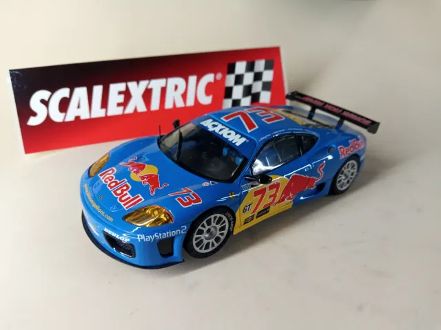 Scalextric Ferrari 360 GTC Red Bull analógico
