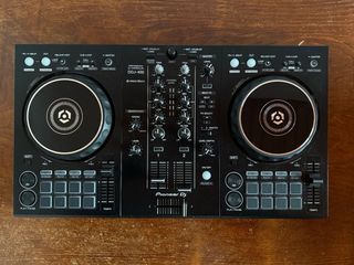 Controladora DJ Pioneer DDJ-400 + Funda + Cables