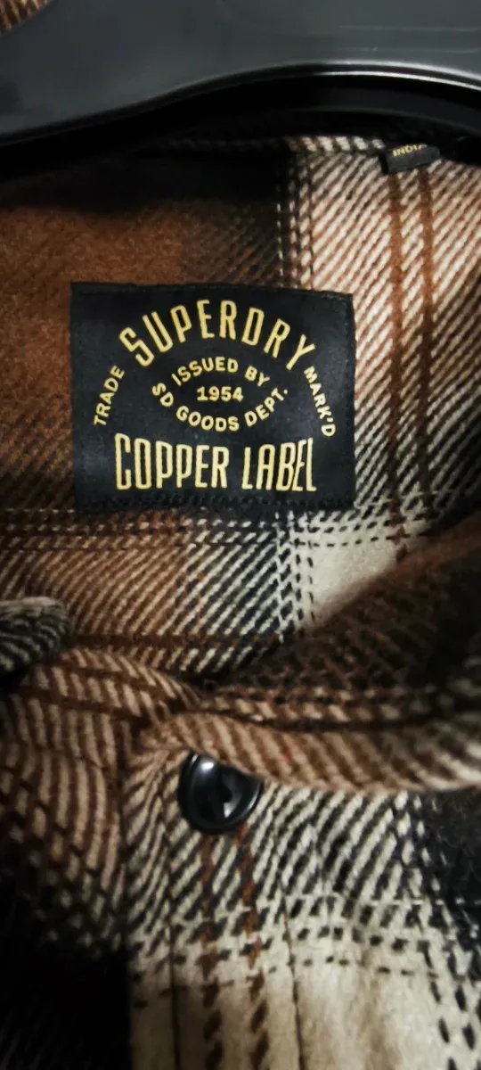 Abrigo de cuadros marrón y blanco