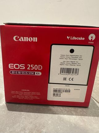 Canon EOS 250D impeccabile + 18-55mm | TRATTABILE