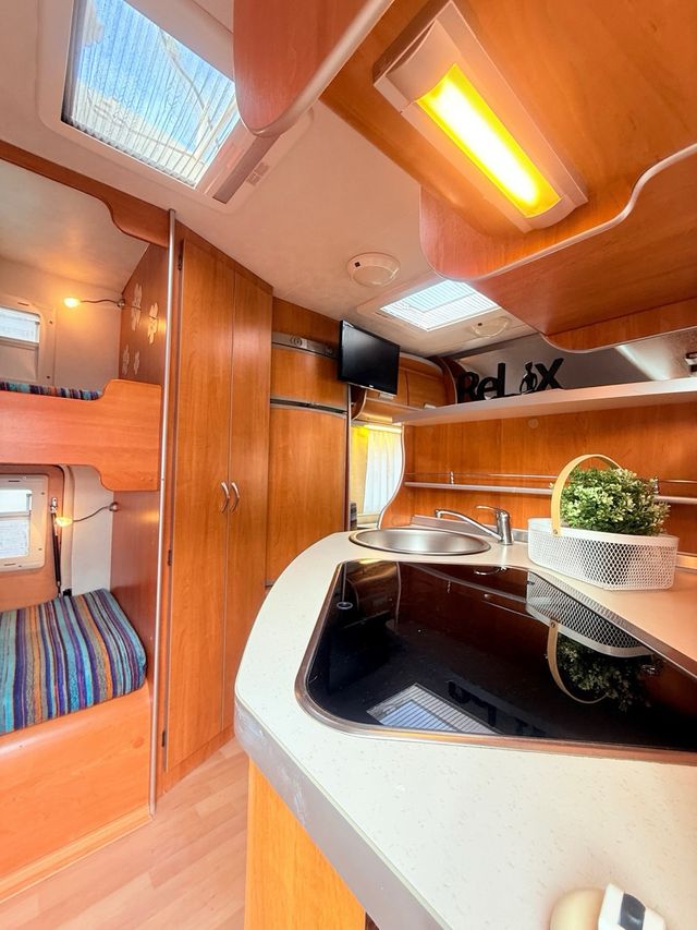 Autocaravana dos salones/7dormir/2009