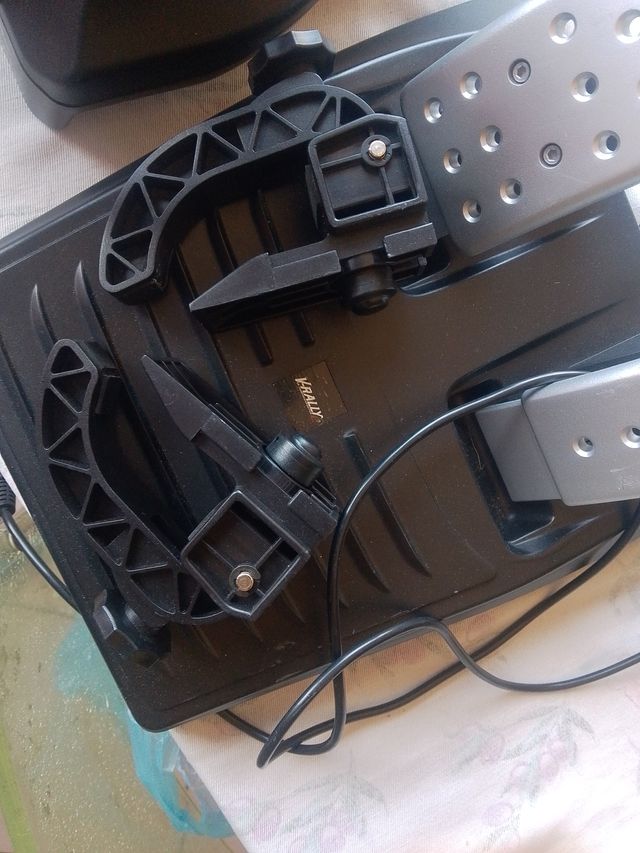 Volante Logitech PS1-PS2