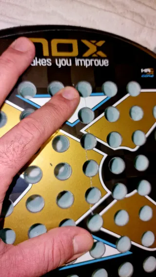 Pala Padel NOX AT10 Gold *Dañada*