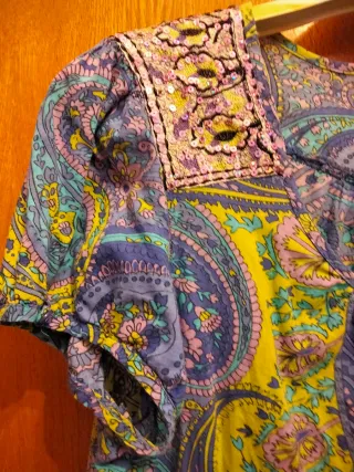 Blusa hippie manga corta. Talla XXL.