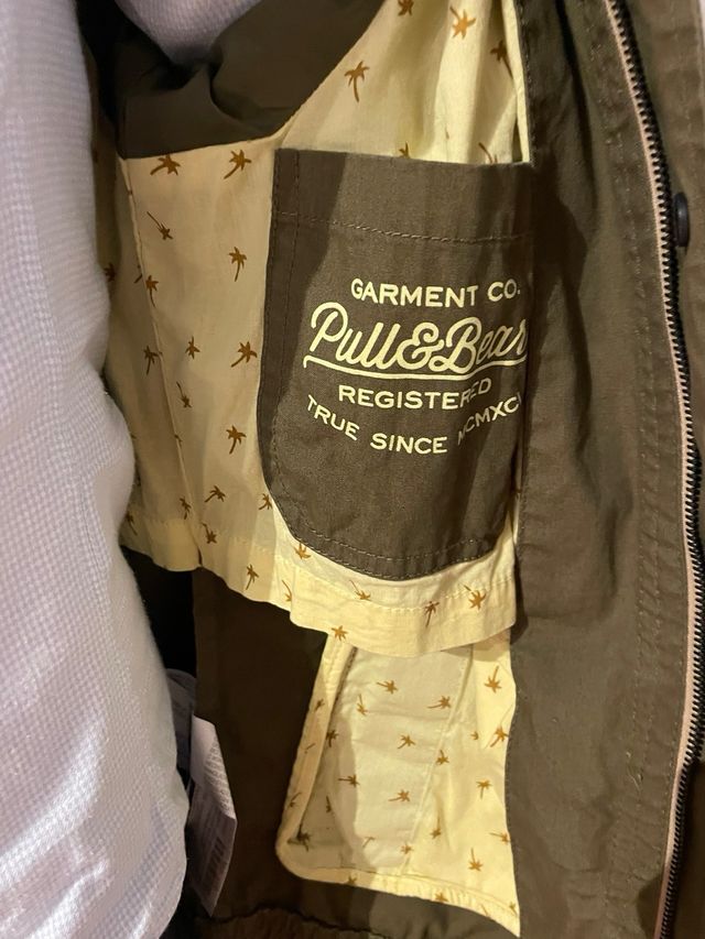 Parka Pull and Bear verde hombre