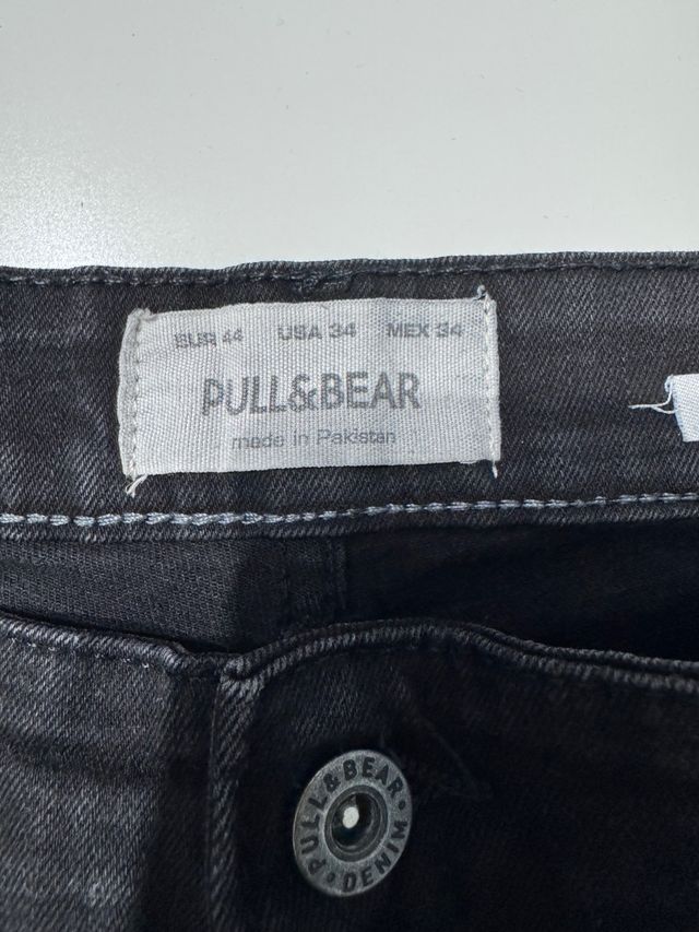 Jeans Negro Hombre Pull&Bear  Talla M/44