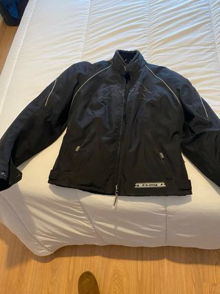 Chaqueta y pantalón moto mujer