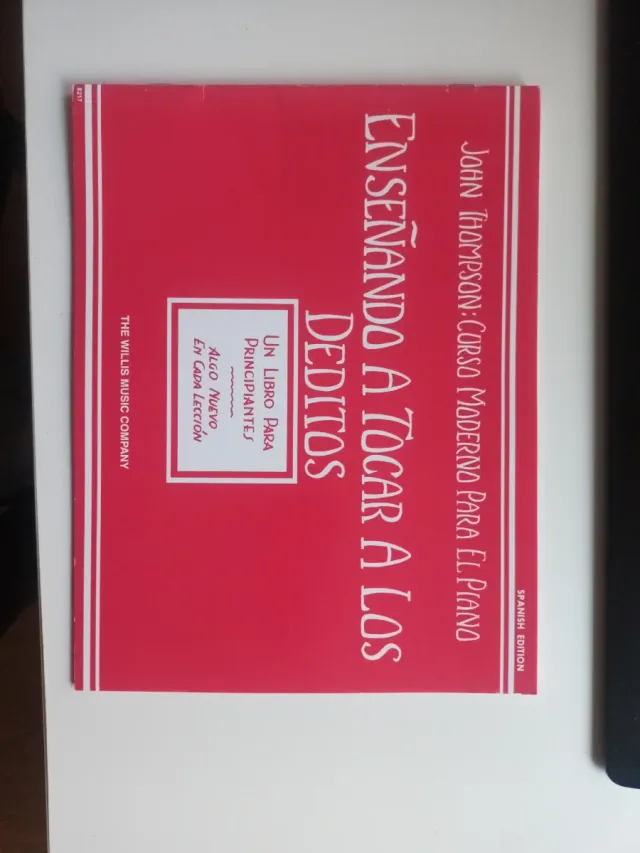 Ensenando A Tocar A Los Deditos Teaching Little...