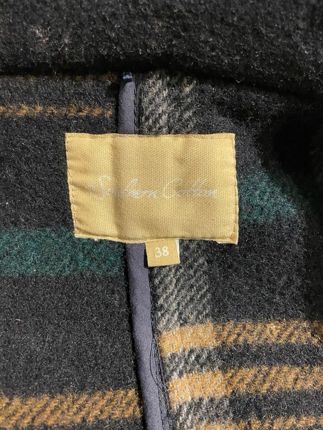 Trenca Lana Mujer Negra Botones Madera