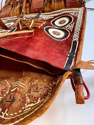 Bolso Dogón artesanal de cuero