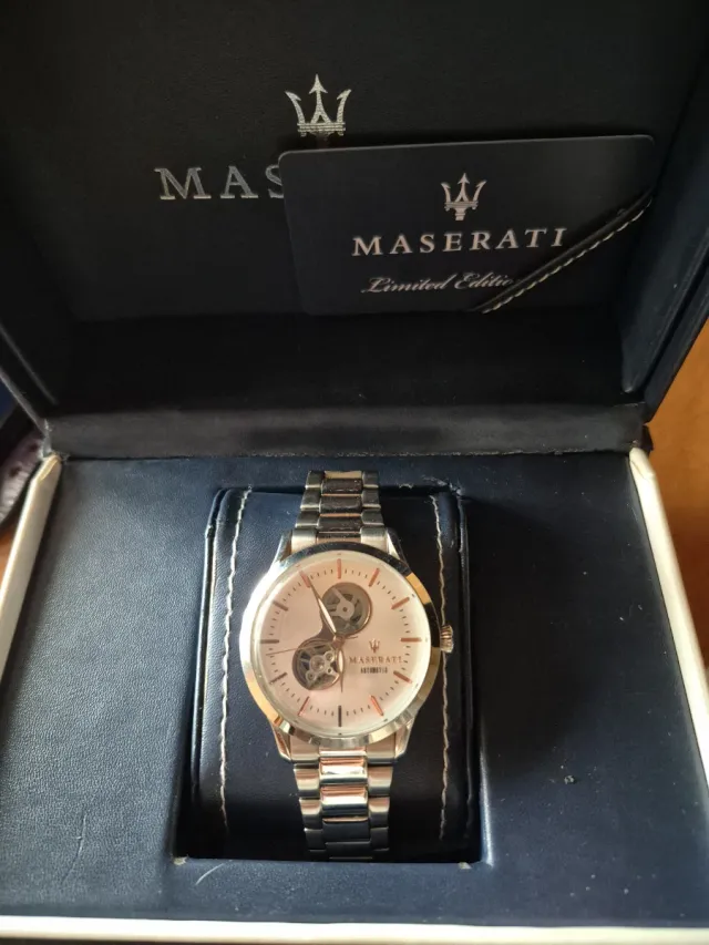 Reloj Maserati Edición Limitada Caja y Papeles