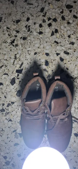 Botas de cuero marrones