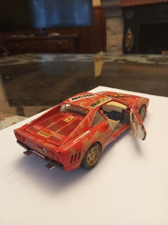 1:24 FERRAR GTO DE 1984