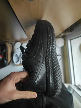 Zapatillas Fila Deportivas Marrón y Negro