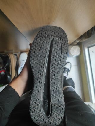 Zapatillas Fila Deportivas Marrón y Negro